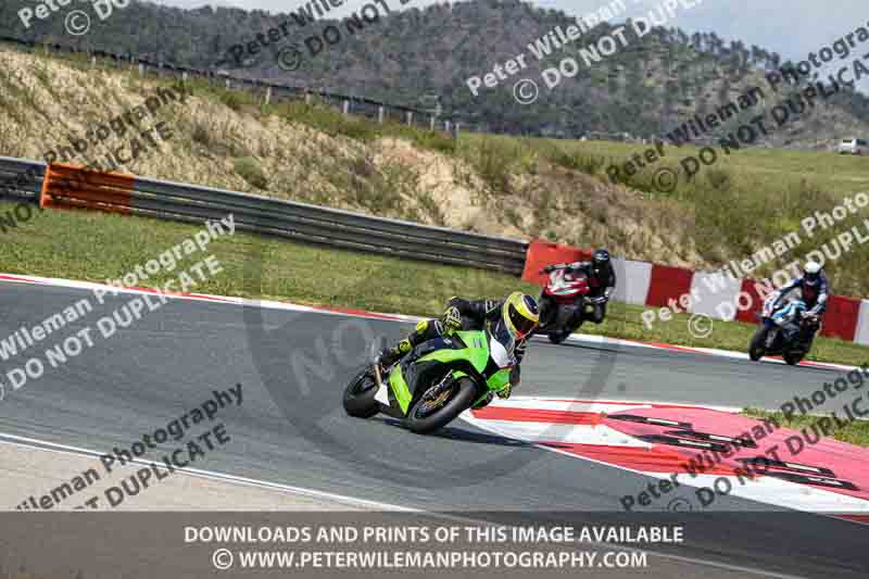 cadwell no limits trackday;cadwell park;cadwell park photographs;cadwell trackday photographs;enduro digital images;event digital images;eventdigitalimages;navarra;no limits trackdays;peter wileman photography;racing digital images;trackday digital images;trackday photos